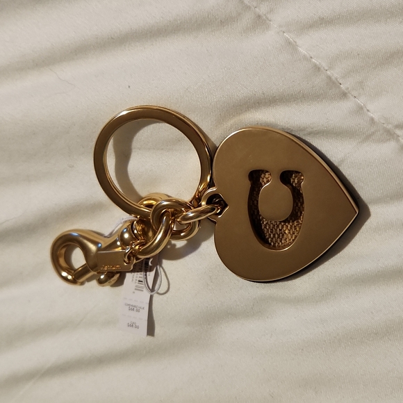NWT new Coach gold / khaki signature print and C heart key ring - Picture 5 of 5